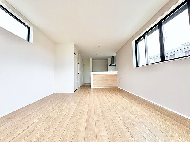 住む人の暮らしを心地よく彩り、愛着の深まる空間へ。