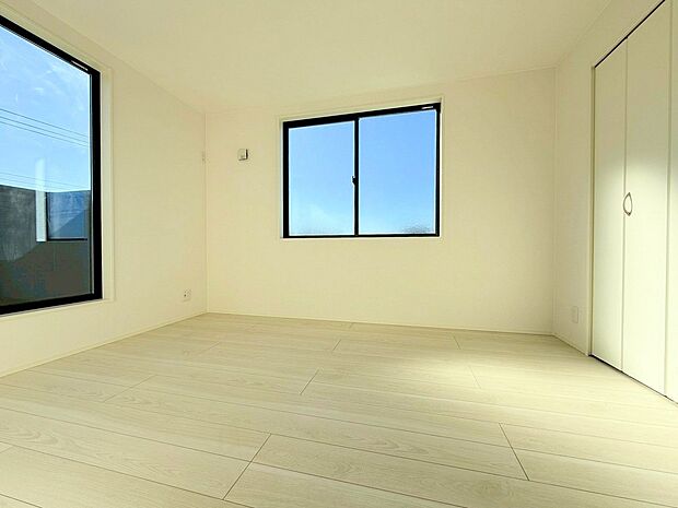 二面採光につき風の通りがよく、効果的に換気が可能です。