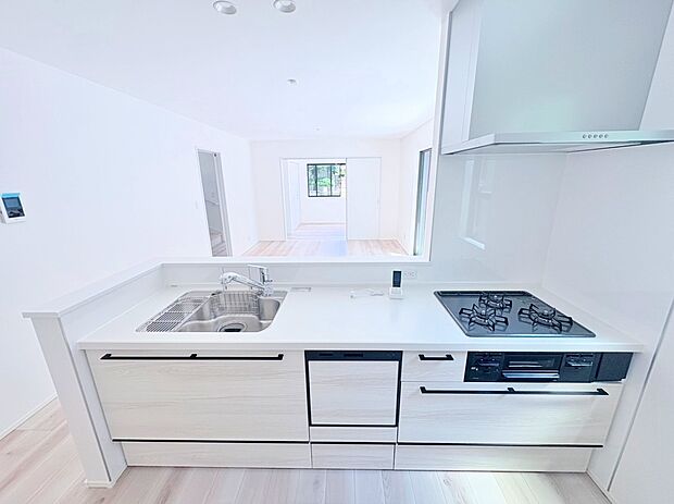 インテリアに馴染むデザイン性と使いやすい機能性を兼ね備えました。