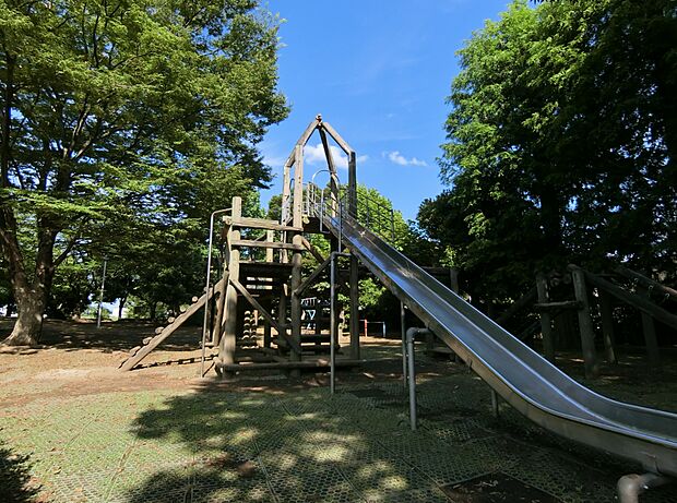 旧倉松公園まで約750m