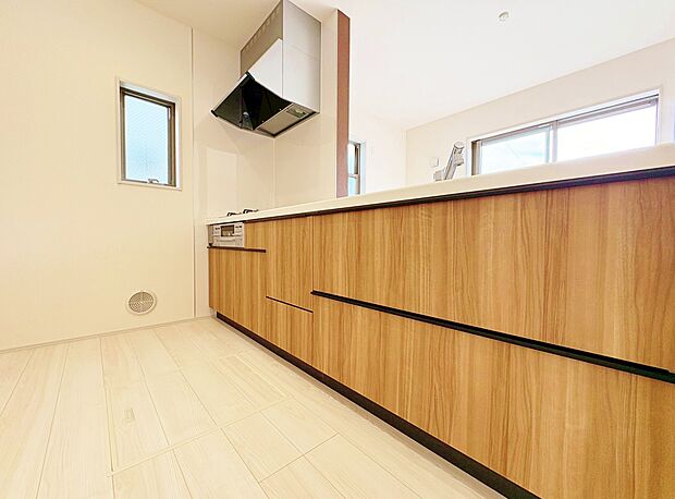 家族で家事を愉しむ、キッチンを中心とした快適な暮らし。