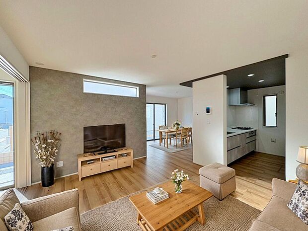 居住していく中でオリジナルのマイホームを創り上げて下さい。※現況の物件写真にCG画像処理済み