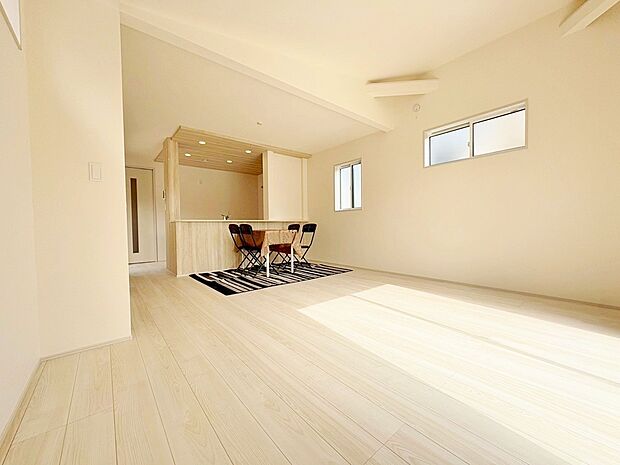 すべての空間がワンフロアでつながる平屋ならではの豊かな暮らし心地。