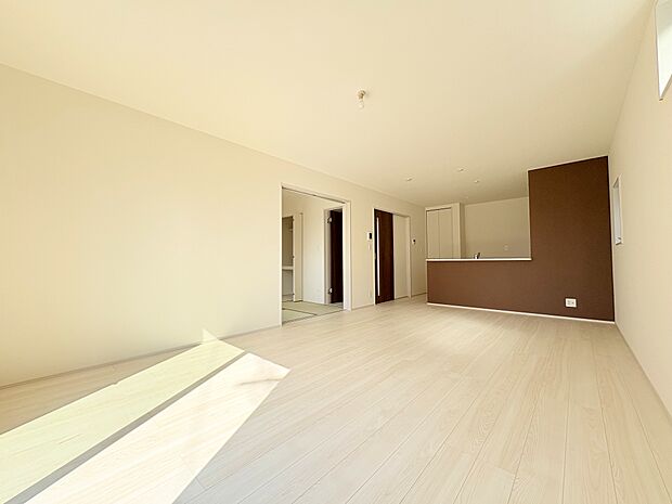 全室南西向きの間取り。回遊性がありスムーズな動線を確保しました。