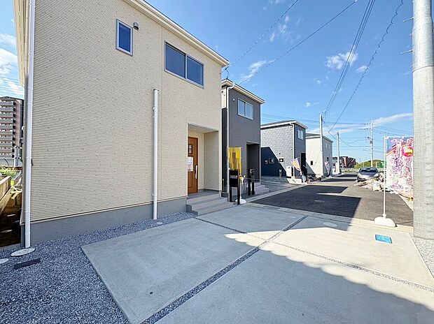 通風・採光にも優れ、心地よい光と風があふれています。(令和7年10月 撮影)