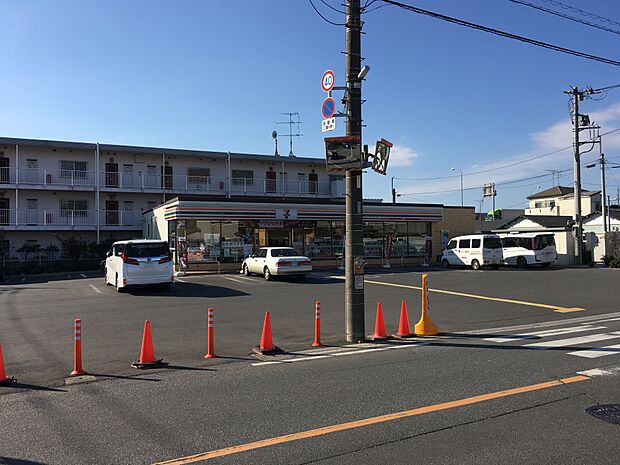 セブンイレブン岩槻西原台1丁目店まで約617m