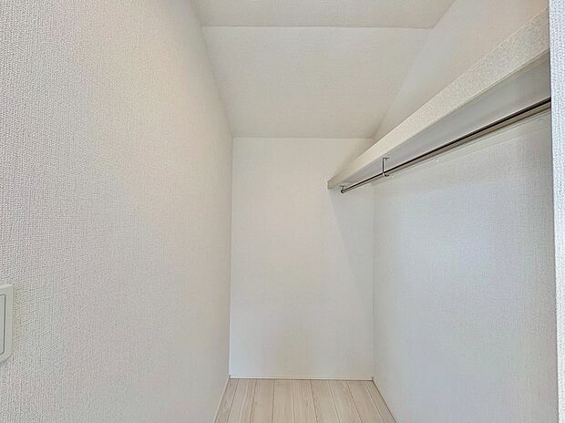 WIC付きだからお部屋のスペースを有効にコーディネートできます。(令和7年10月 撮影)