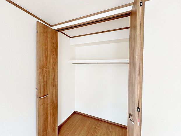 各お部屋にしっかりと収納スペースを設けてあります。