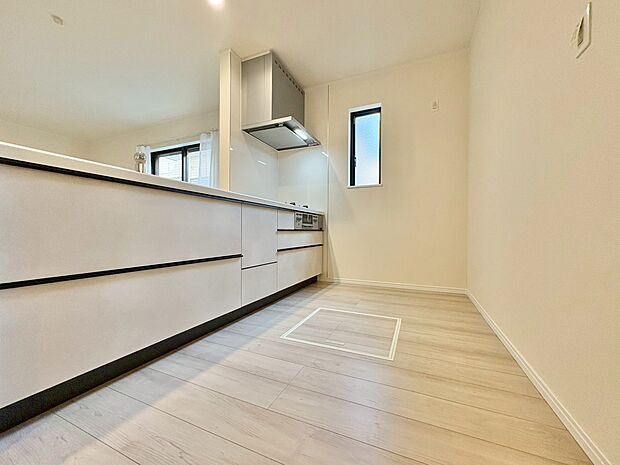 会話の弾むキッチンは自然とご家族の中心に。