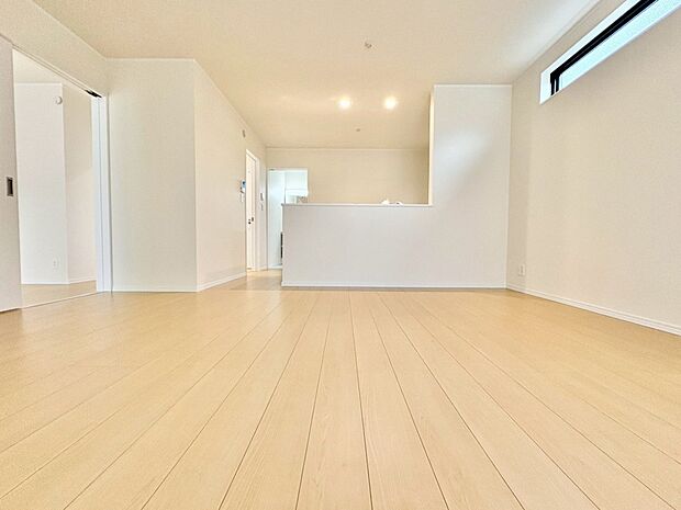 落ち着いた色合いで上質な暮らしを楽しめます。