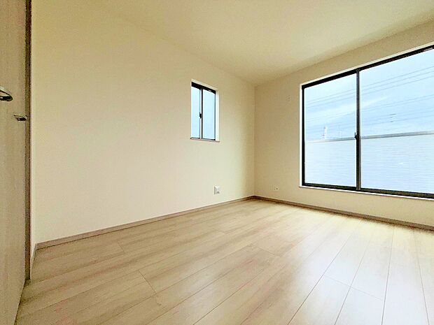 全居室2面採光で陽当たり・通風良好なお住まいです。