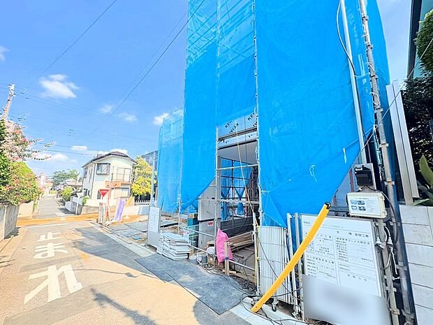 閑静な住宅街、小学校まで徒歩6分です。(令和7年9月 撮影)