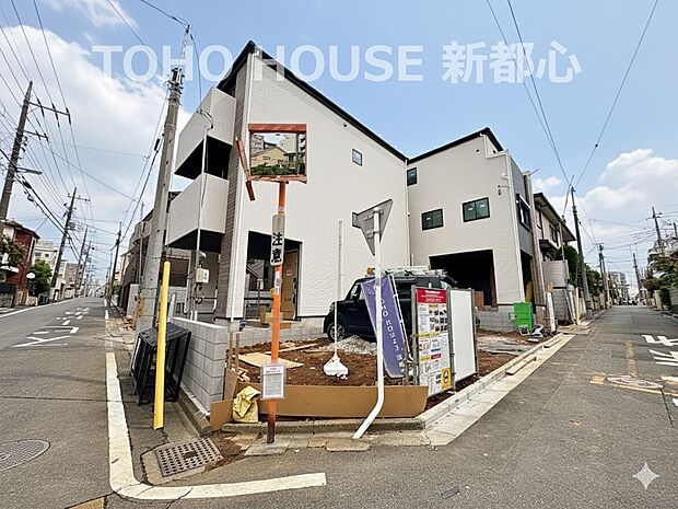 2階にLDKを設けた3階建てのお住まいです。(令和7年9月 撮影)