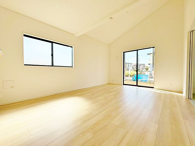 豊かな光と風を運んでくれるわが家自慢の場所。