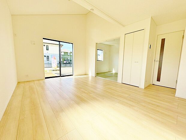 一日中家に居ても飽きることなく過ごせる素敵な空間です。