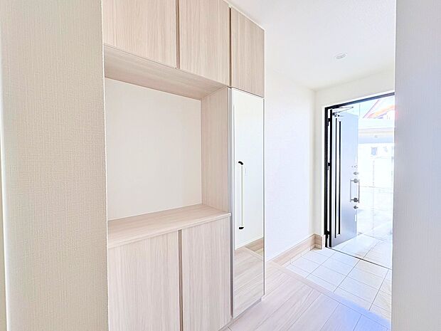 シンプルな清潔感の中にも少しのお洒落感が欲しいものです。