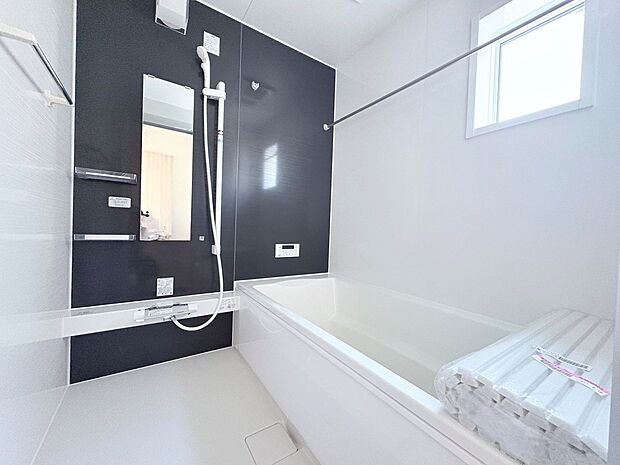 汚れにくい最新素材を採用。毎日のお掃除も簡単で美しさが続きます。