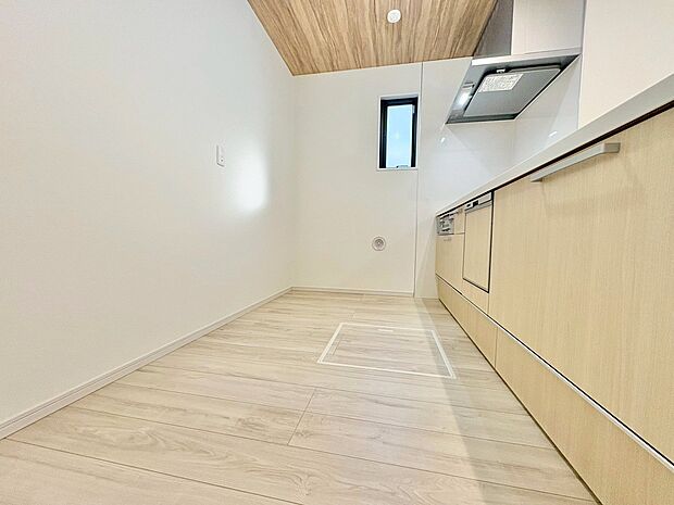 インテリアに馴染むデザイン性と使いやすい機能性を兼ね備えました。