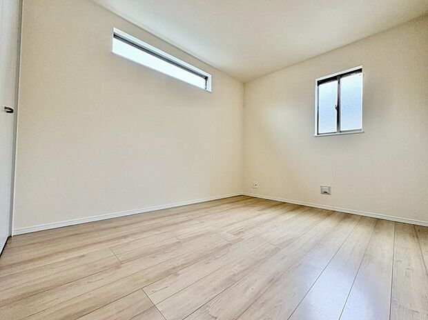 2階全居室6帖以上。現地の採光や通風も実際にご確認下さい。