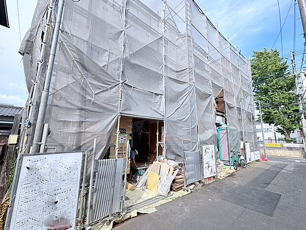 建物の居住性に拘った邸宅は「安らぎ」と「快適」を実現。(令和7年10月 撮影)