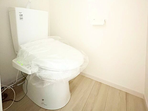 白を基調としたシンプルながらも落ち着くデザイン。