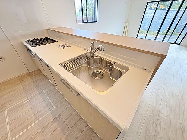 ホワイトを基調にした清潔感のあるデザイン。