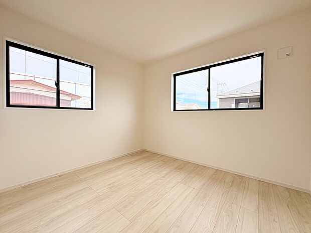 充実した生活は伸びやかな居室空間から始まります。