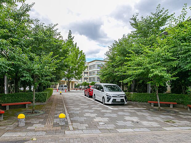 春野中学校まで約1200m