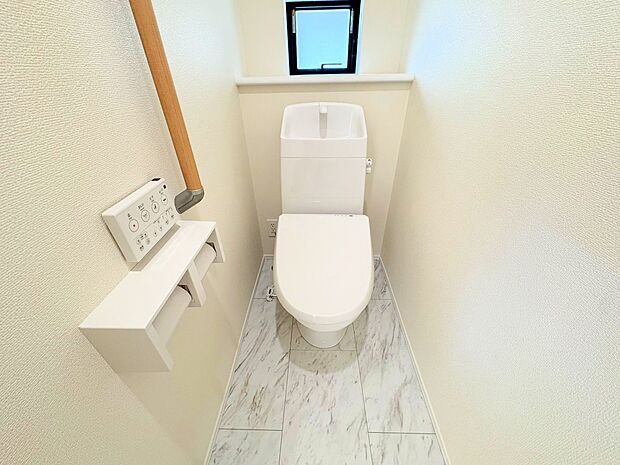 洗浄便座はいつでも快適に、清潔にご使用いただけます。