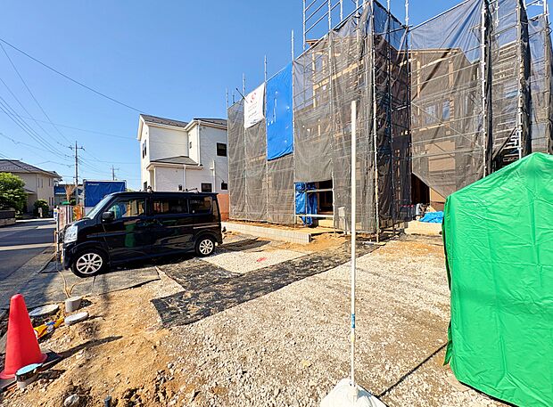 2部屋から行き来できる続きバルコニーを配置しました。(令和7年9月 撮影)