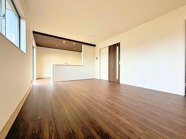 一日中家に居ても飽きることなく過ごせる素敵な空間です。