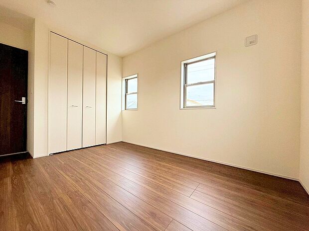 充実した生活は伸びやかな居室空間から始まります。