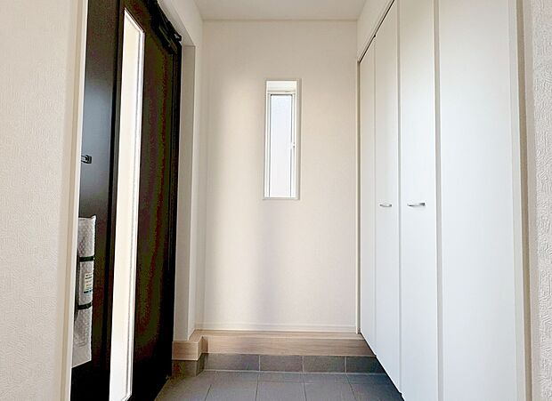 シンプルな清潔感の中にも少しのお洒落感が欲しいものです。