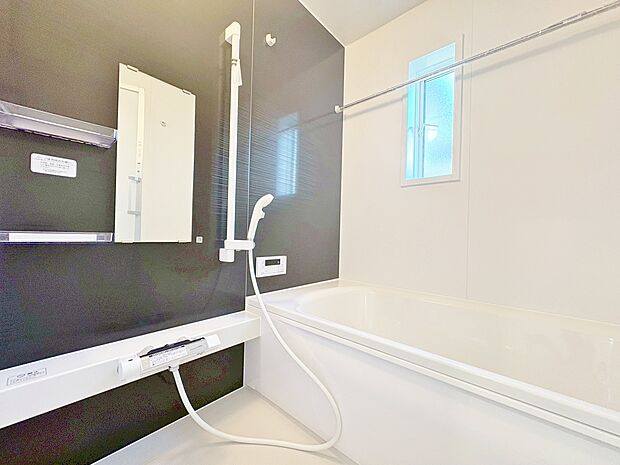 日々のストレスや疲れから心と身体を解放。上質の空間で優雅なバスタイムを。