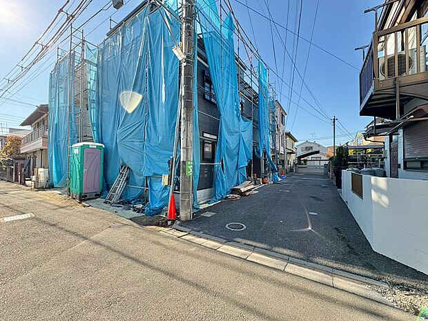 2階と3階にバルコニーを確保いたしました。(令和7年11月 撮影)