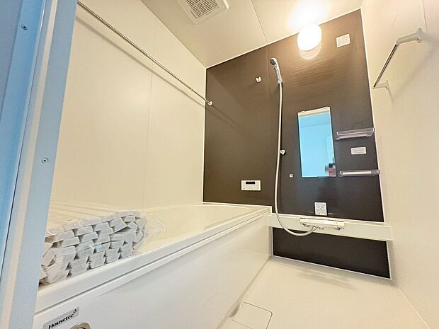 心地よいバスタイムを演出する浴室はゆとりあるサイズを採用。