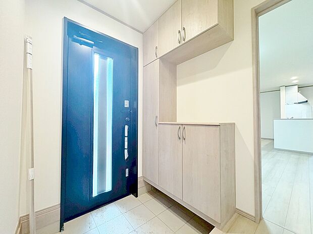 ワンランク上の装いで訪問された方を迎えます。