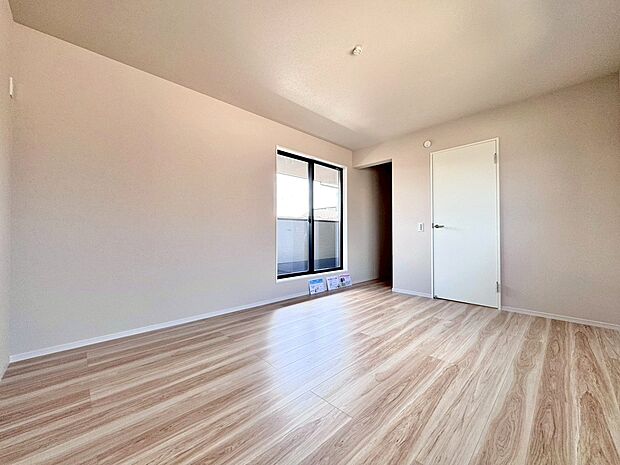 9.3帖の主寝室にはWICを完備しています。