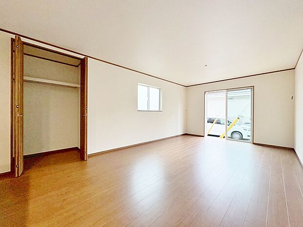 ご家族が自然と集まる空間を設計から実現しました。