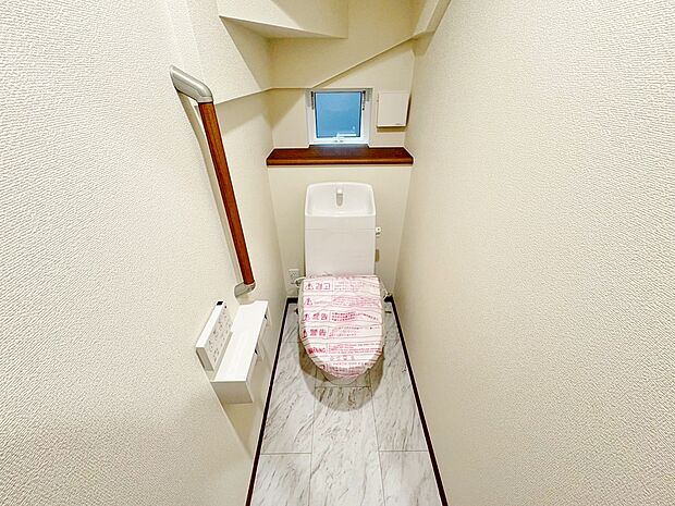 各階にトイレを設置しております。