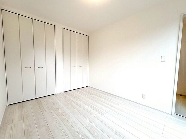 ゆったりとした休息と癒しを提供してくれる空間があります。