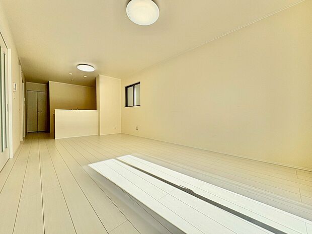 一日中家に居ても飽きることなく過ごせる素敵な空間です。