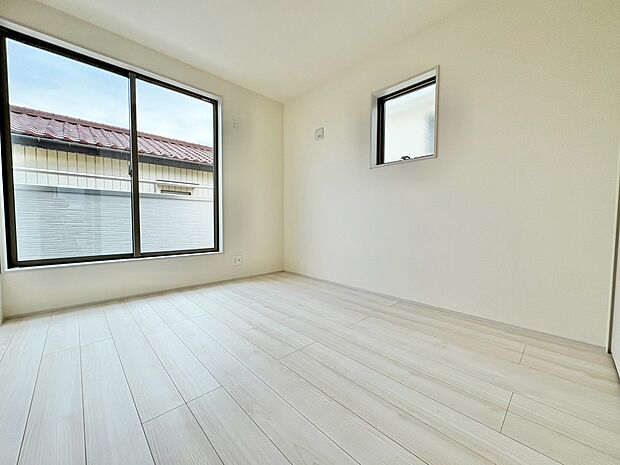 全居室二面採光、全居室に収納を設けました。