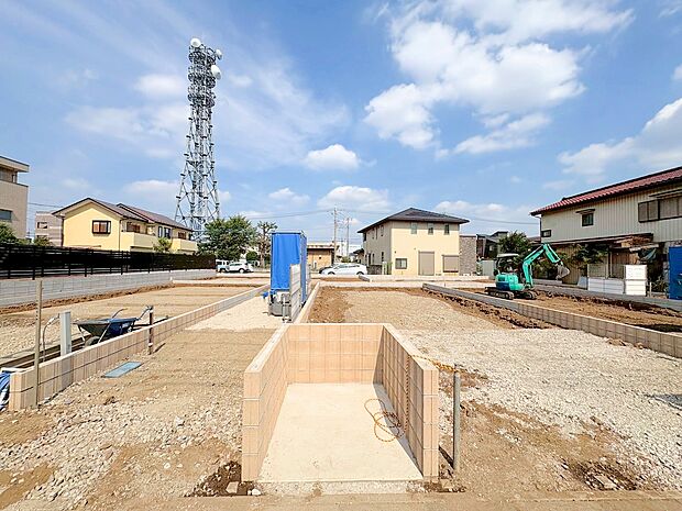 周囲は落ち着いた住宅地で、穏やかな日々を堪能いただけます。(令和7年8月 撮影)
