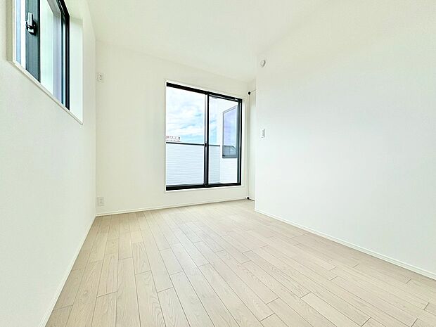 柔らかい自然光で朝目覚める暮らしが送れるでしょう。