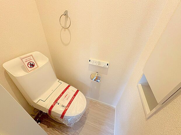 白を基調としたシンプルながらも落ち着くデザイン。