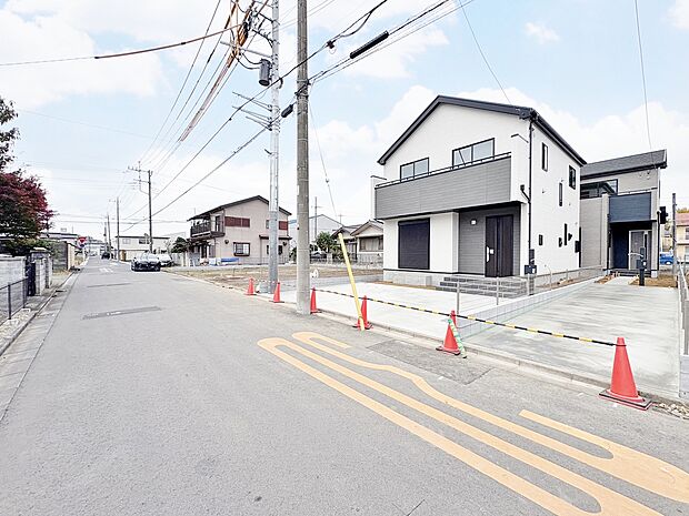 人気の対面式キッチンで一体感のある18帖のＬＤＫです。(令和7年11月 撮影)