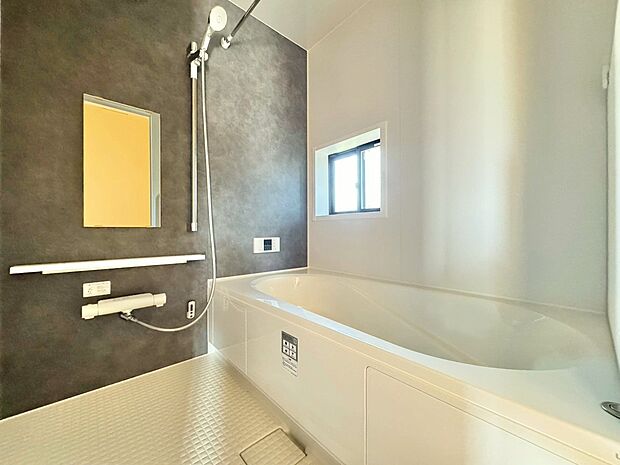 時間が経っても冷めづらい浴槽を採用することでエコで節約になります。