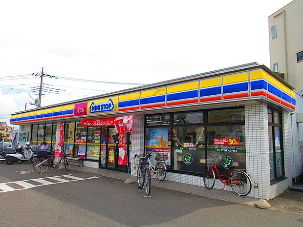ミニストップ浦和木崎店まで約469m