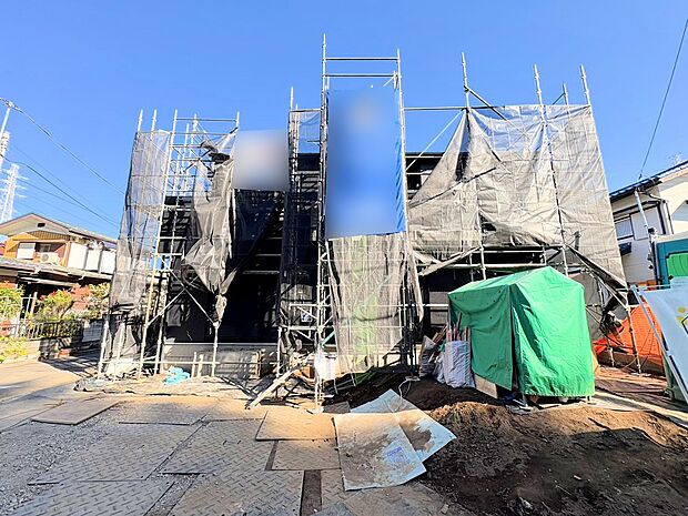 ご家族と愛情を育む新しい暮らしはいかがですか。(令和7年11月 撮影)